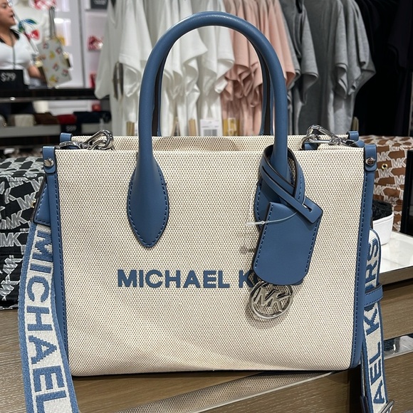 Michael Kors Mirella Small Shopper Top Zip Logo Crossbody XBODY Bag MK
Denim
NWT - Picture 7 of 16